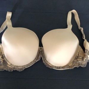 Wacoal Beige Padded Underwire Bra 34DDD